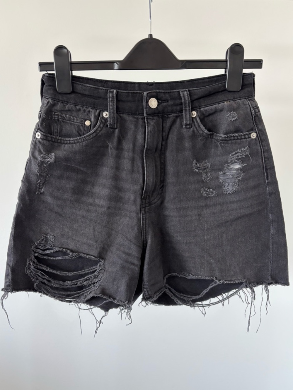 | H&M | &denim | Ultra High Waist Distressed Black Denim Mom Shorts size 4